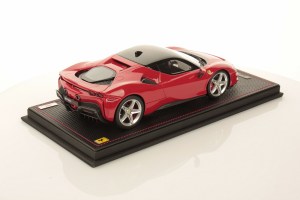 Ferrari SF90 Rosso Corsa / Nero DS 1250 1:18 - from MR Collection - FE028A